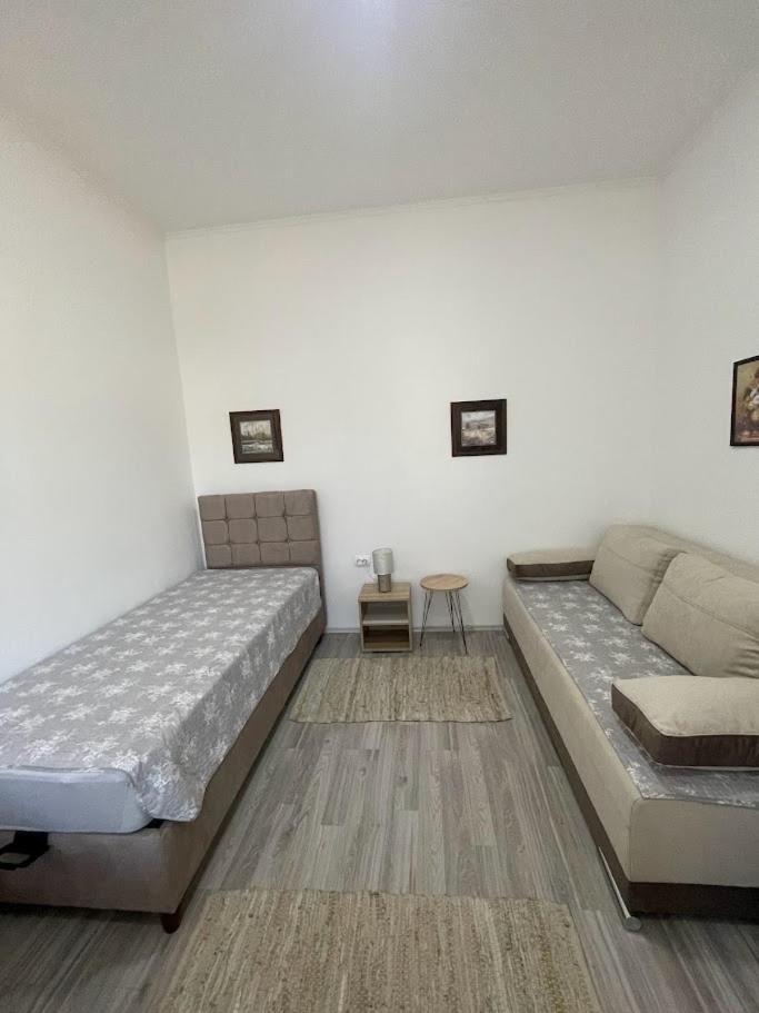 Apartment Milijana Subotica Extérieur photo