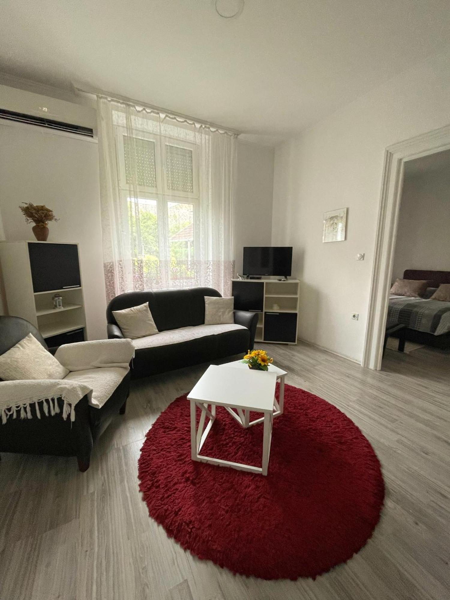 Apartment Milijana Subotica Extérieur photo